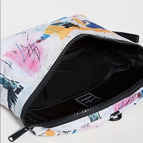 NWT Herschel Supply Co.x Basquiat HS9 Hip Pack - Picture 3 of 5